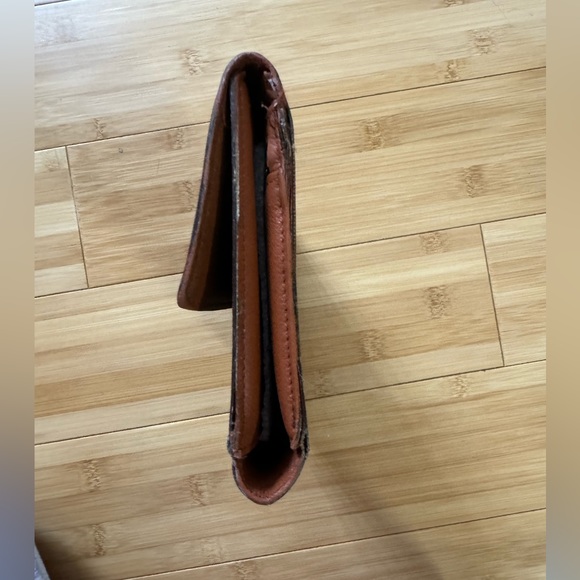 Louis Vuitton Passport pochette Big size Trifold compact wallet - Picture 7 of 8